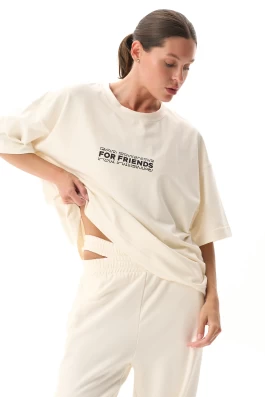 Футболка Adore