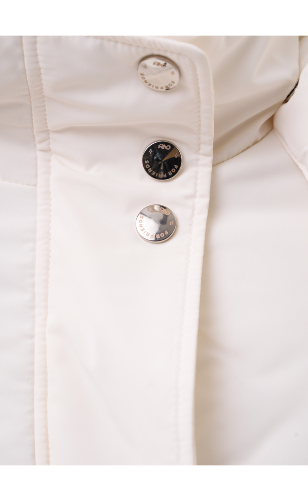 Women’s FRND Travel Jacket in Ivory