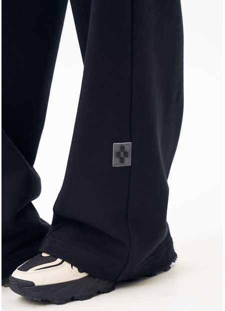Women’s FRND Charme Pants in Black