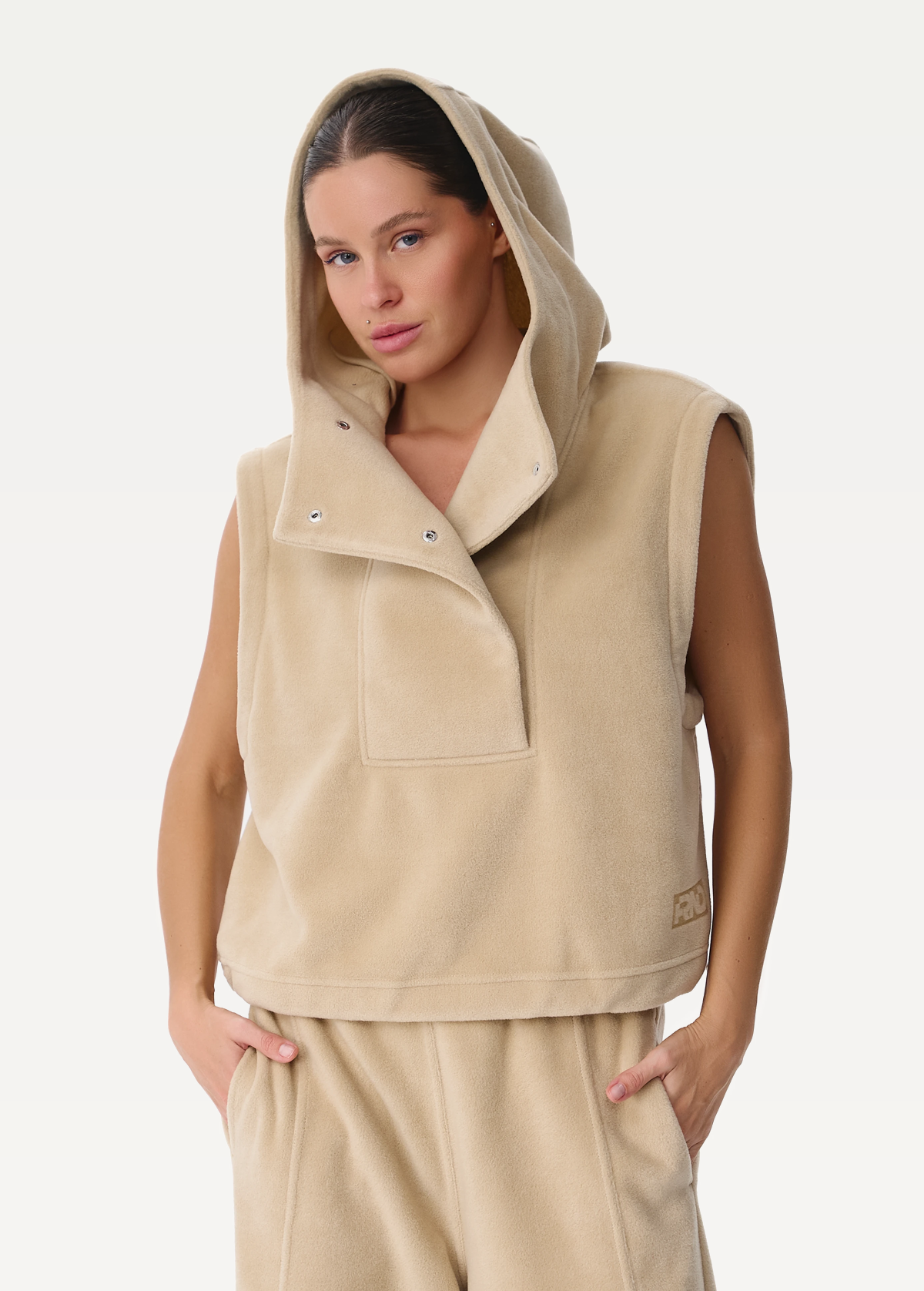 Жилет FRND FOR FRIENDS Escape Polar Fleece vest жiночий бежевого кольору